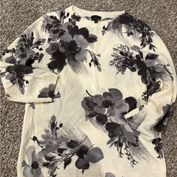 Talbots Ivory and Charcoal Cashmere Sweater - Picture 2 of 3